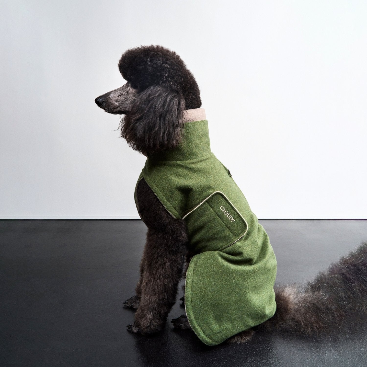 cloud7-brooklyn-long-flannel-fern-green-langer-hundewintermantel image 5