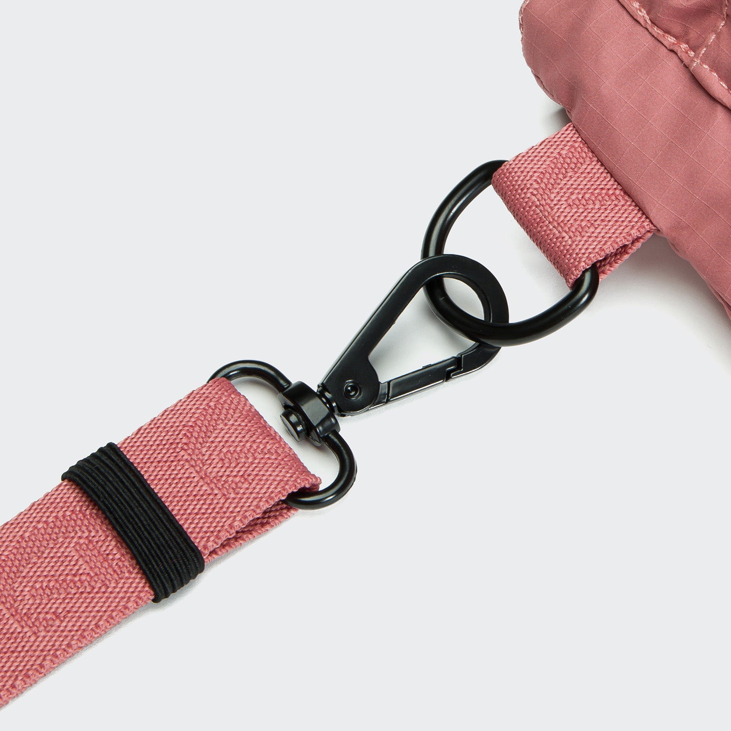 cloud7-aktiv-leckerlibeutel-dusty-peach-crossbody image 4
