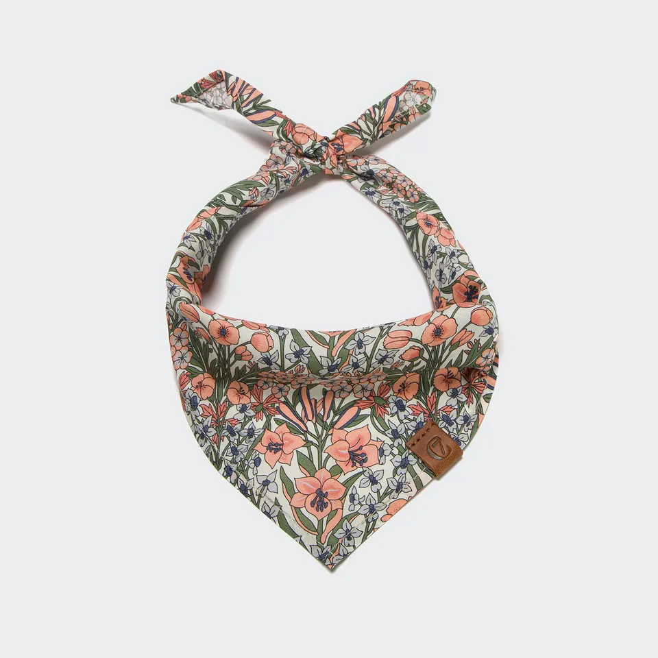 cloud7-lttl-hundehalstuch-bandana-blossoms image 1