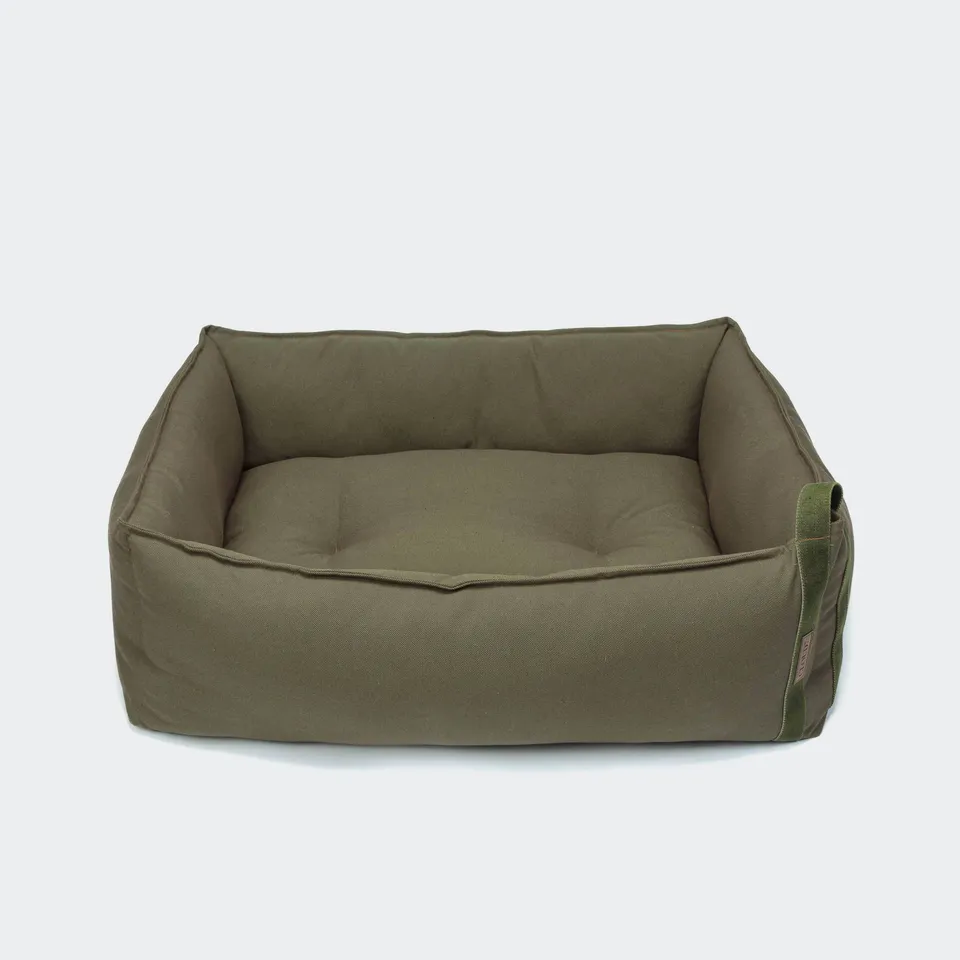 cloud7-boost-canvas-hundebett-olive-robustes-bett-mit-rand image 1