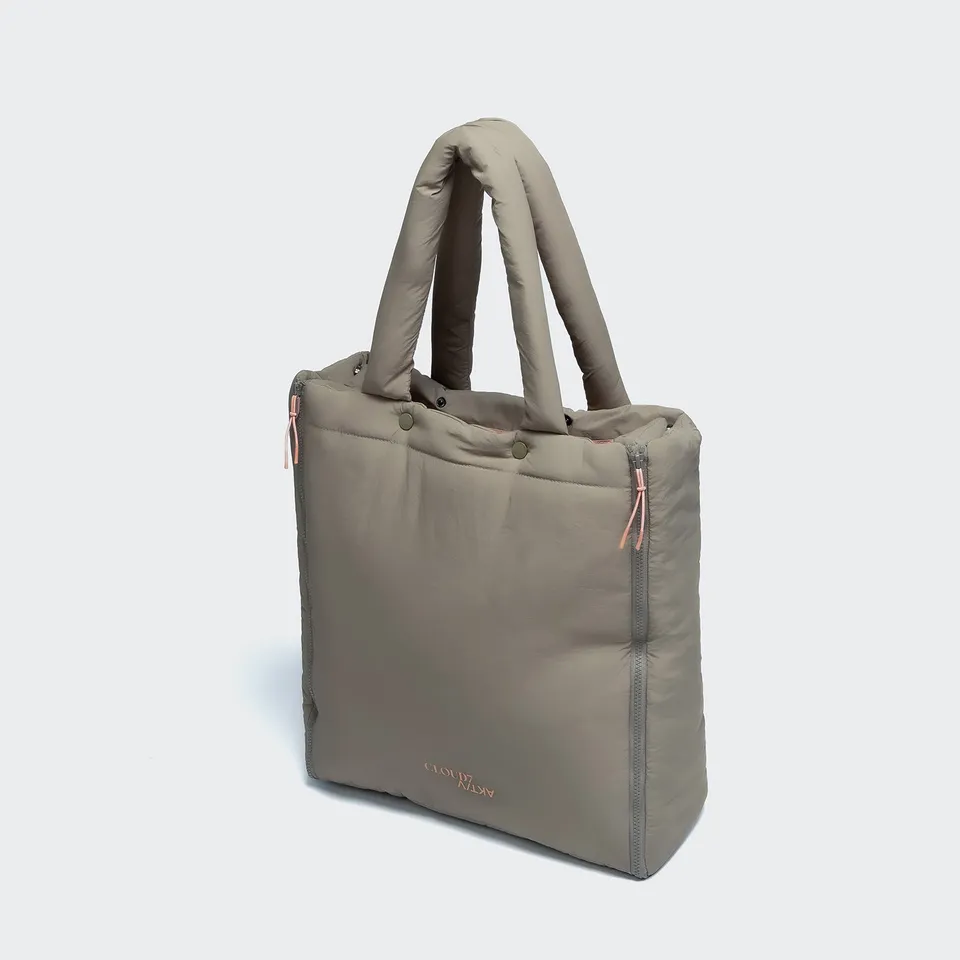 cloud7-travel-bed-tote-bag-aktiv-puffer-khaki-peach image 1