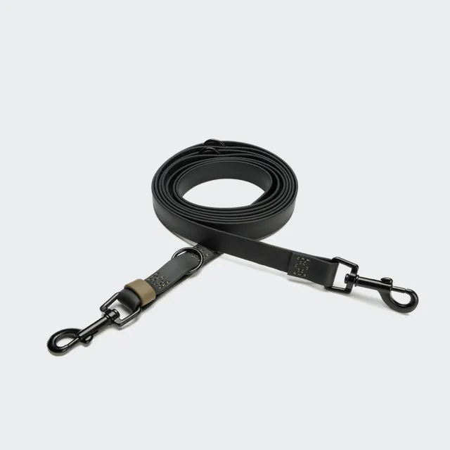cloud7-ipanema-verstellbare-hundeleine-biothane-black-olive-2-50-m-2 image 1