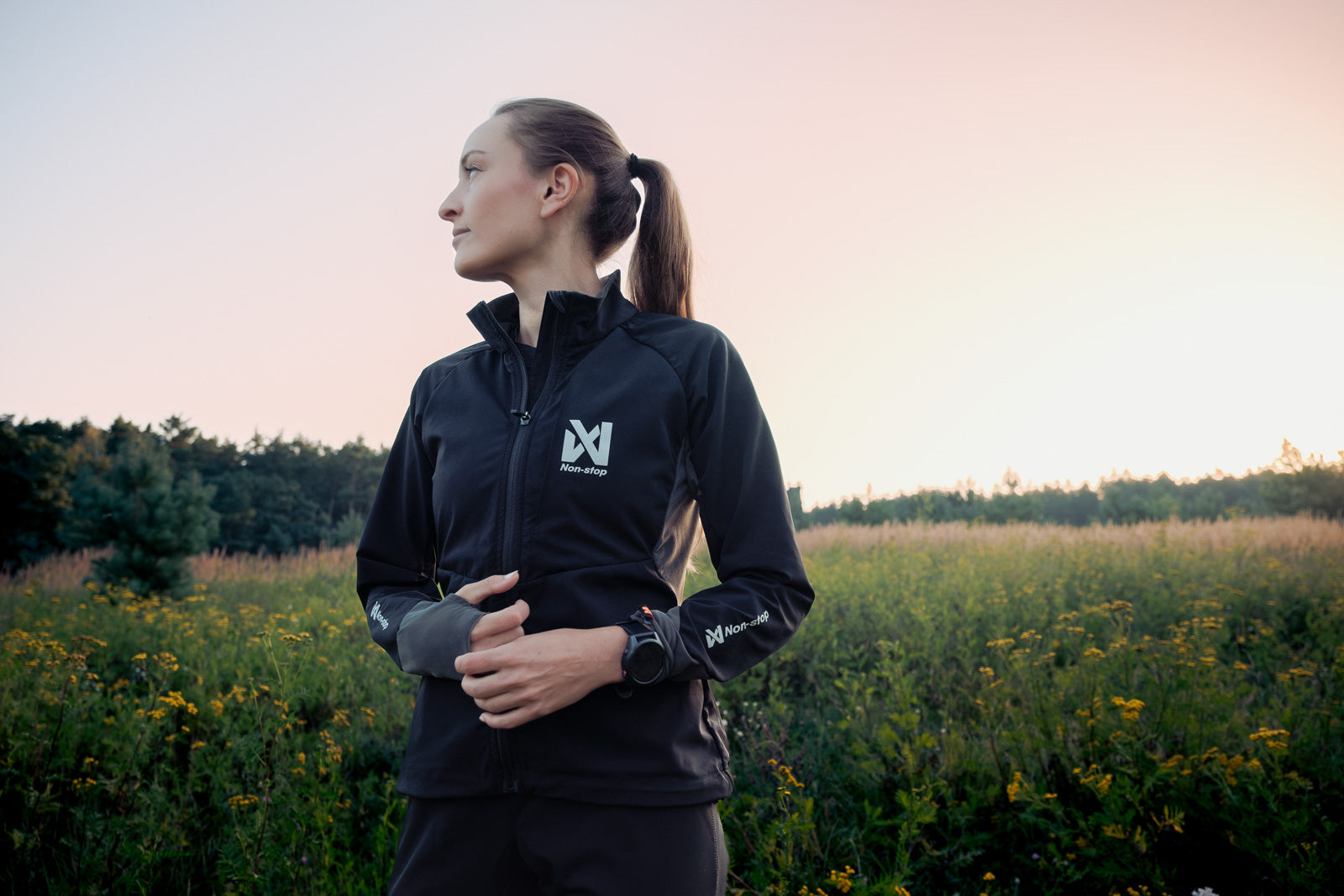 non-stop-dogwear-canix-warm-up-jacket-damen-softshell-sportjacke image 4
