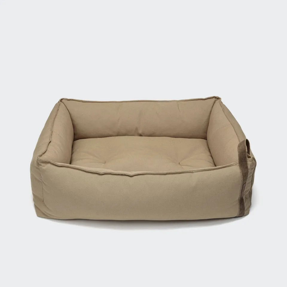 cloud7-boost-hundebett-canvas-beige-mit-rand-und-einlegekissen image 1