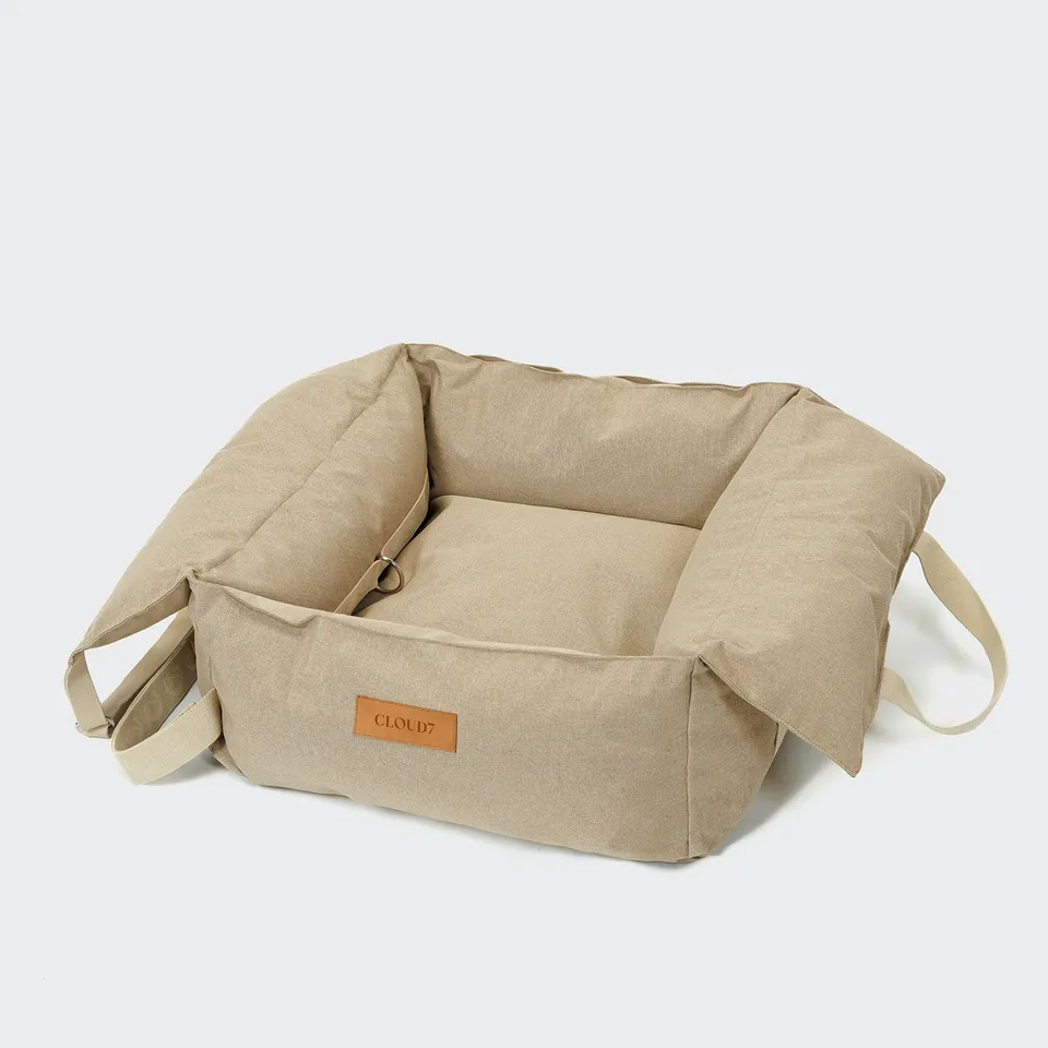 cloud7-getaway-hundeautositz-sand-tragbar image 1