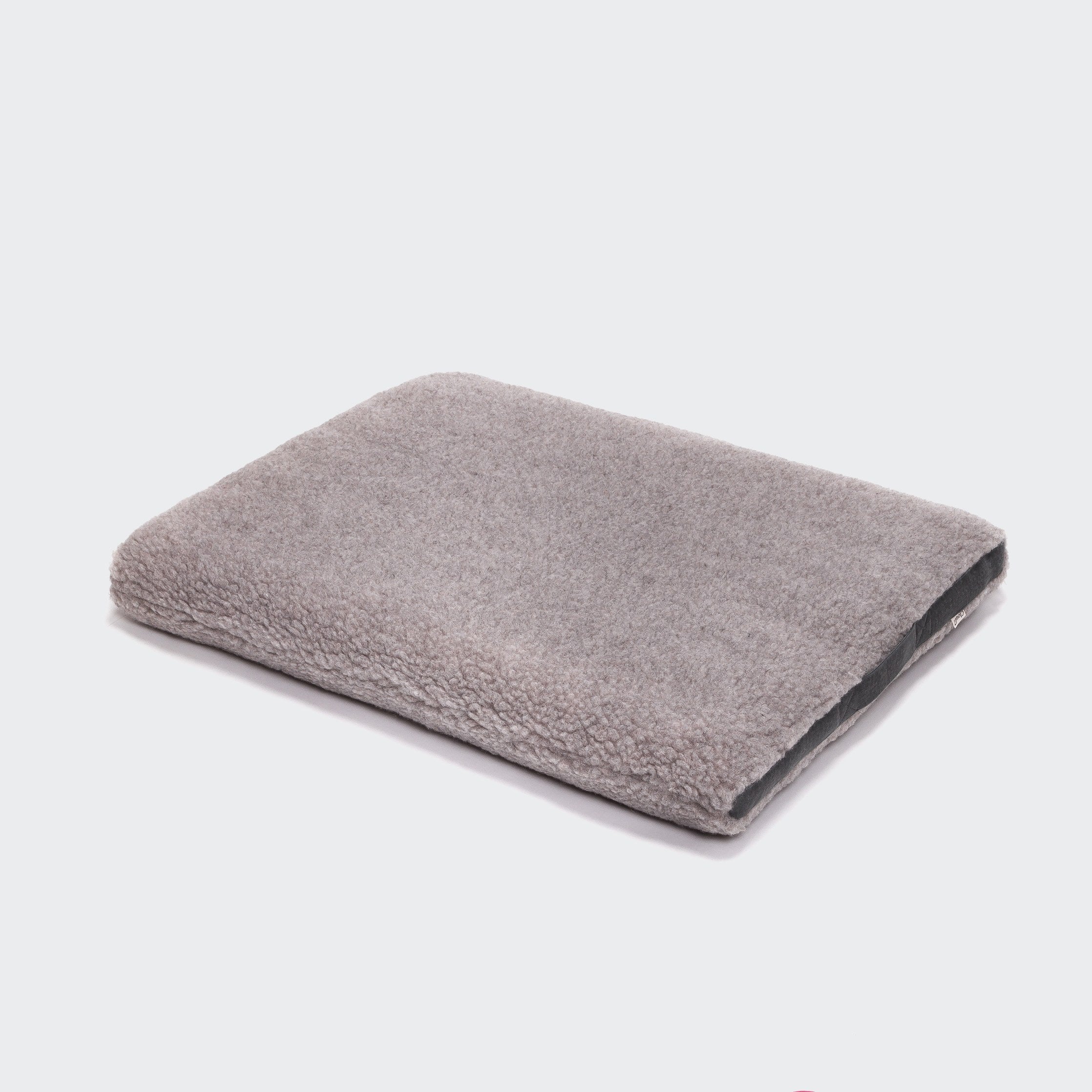 cloud7-siesta-teddy-hundebett-design-hundematratze-mit-griff image 2