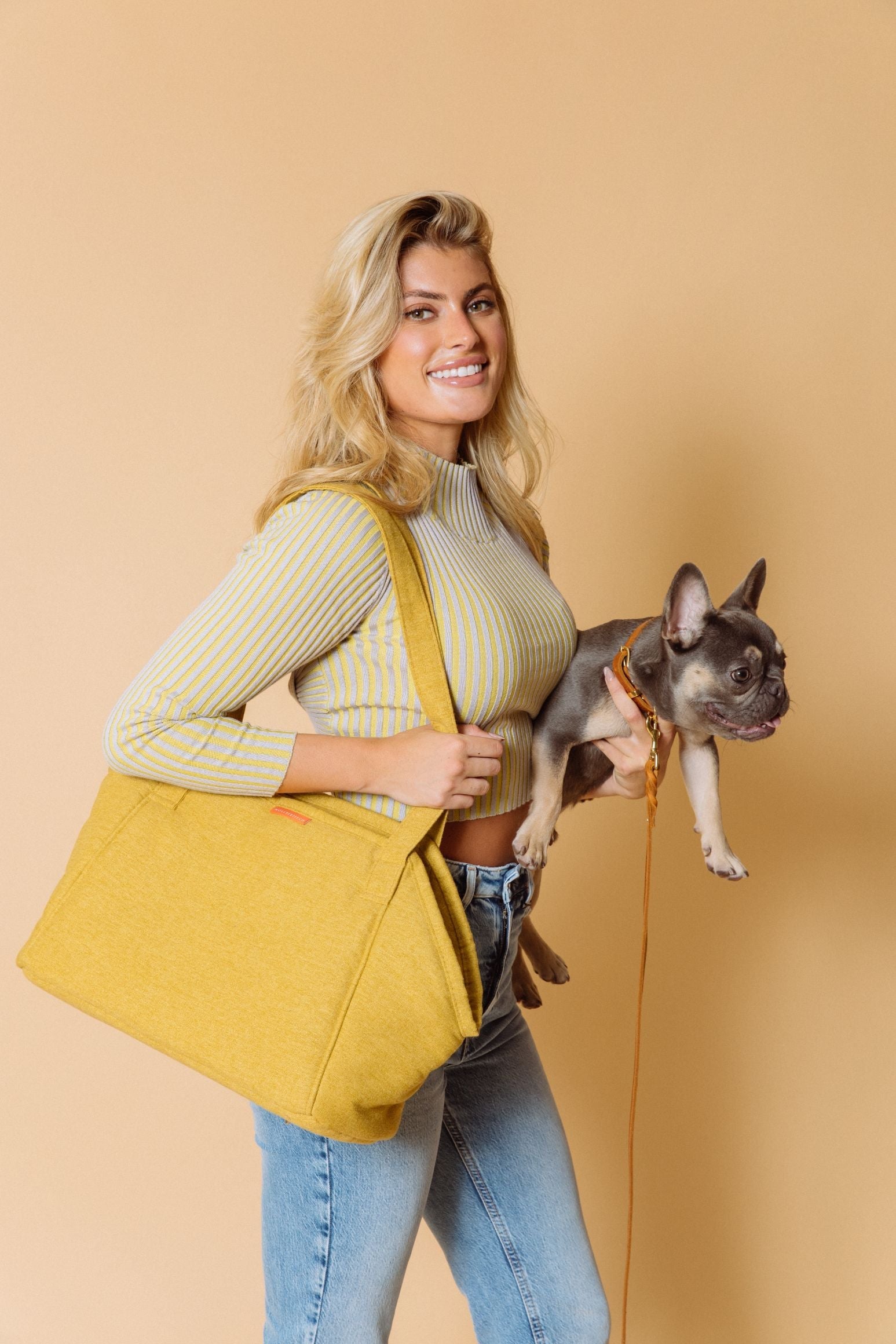 molly-and-stitch-alpine-hundetragetasche-mustard image 6
