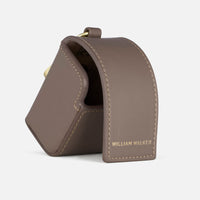 william-walker-kotbeutelspender-pebble-taupe-nappaleder-etui-grau-beige image 2