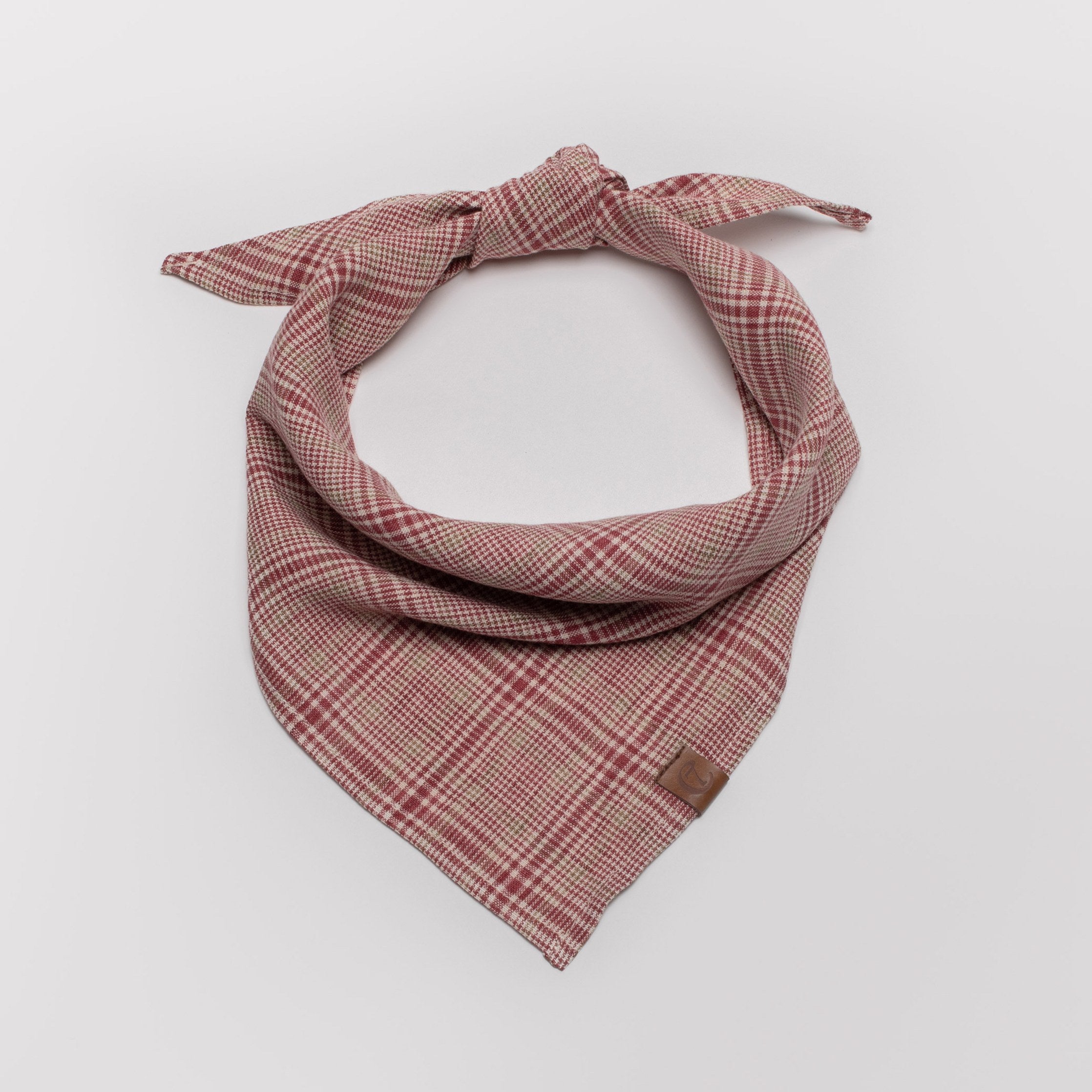 cloud7-hundehalstuch-bandana-check-red-light-green-aus-leinen image 2
