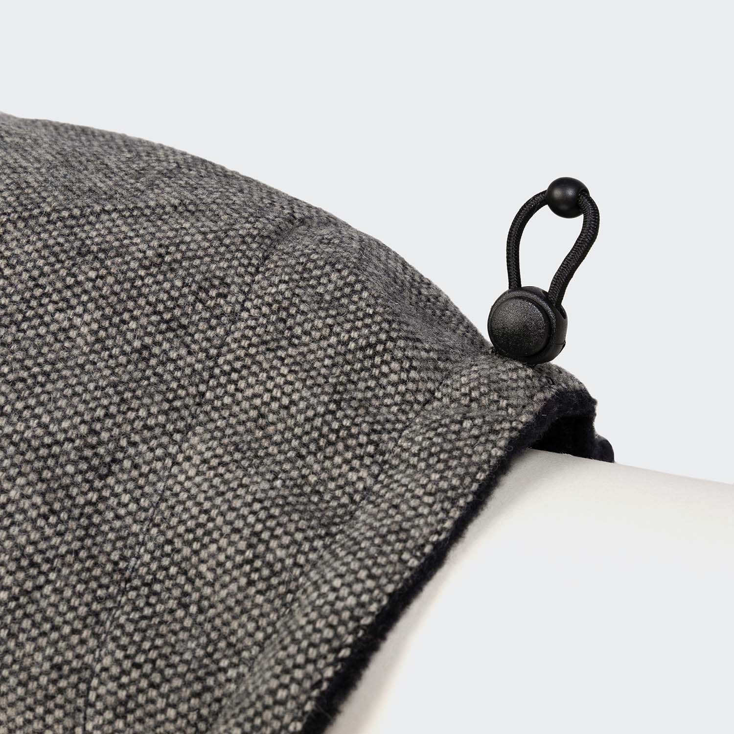 cloud7-brooklyn-tweed-black-hundemantel-wintermantel-in-12-gr-en-mit-2-wege-rei- image 3