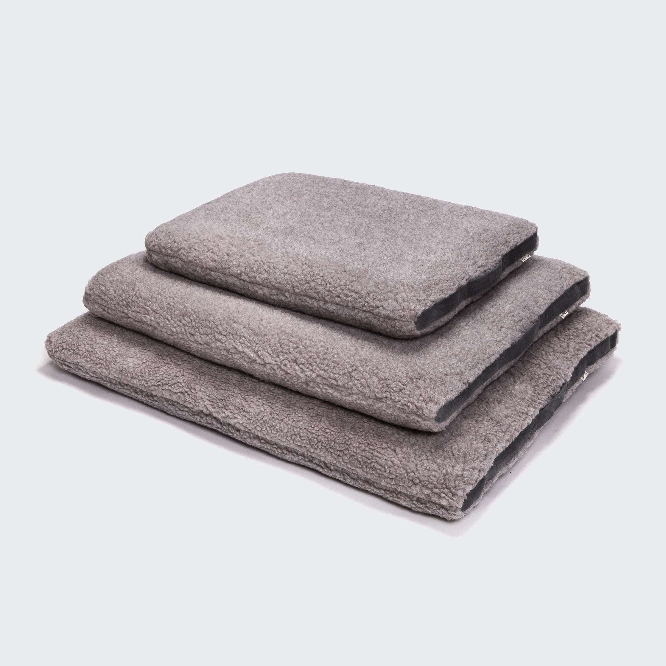 cloud7-siesta-teddy-hundebett-design-hundematratze-mit-griff image 3