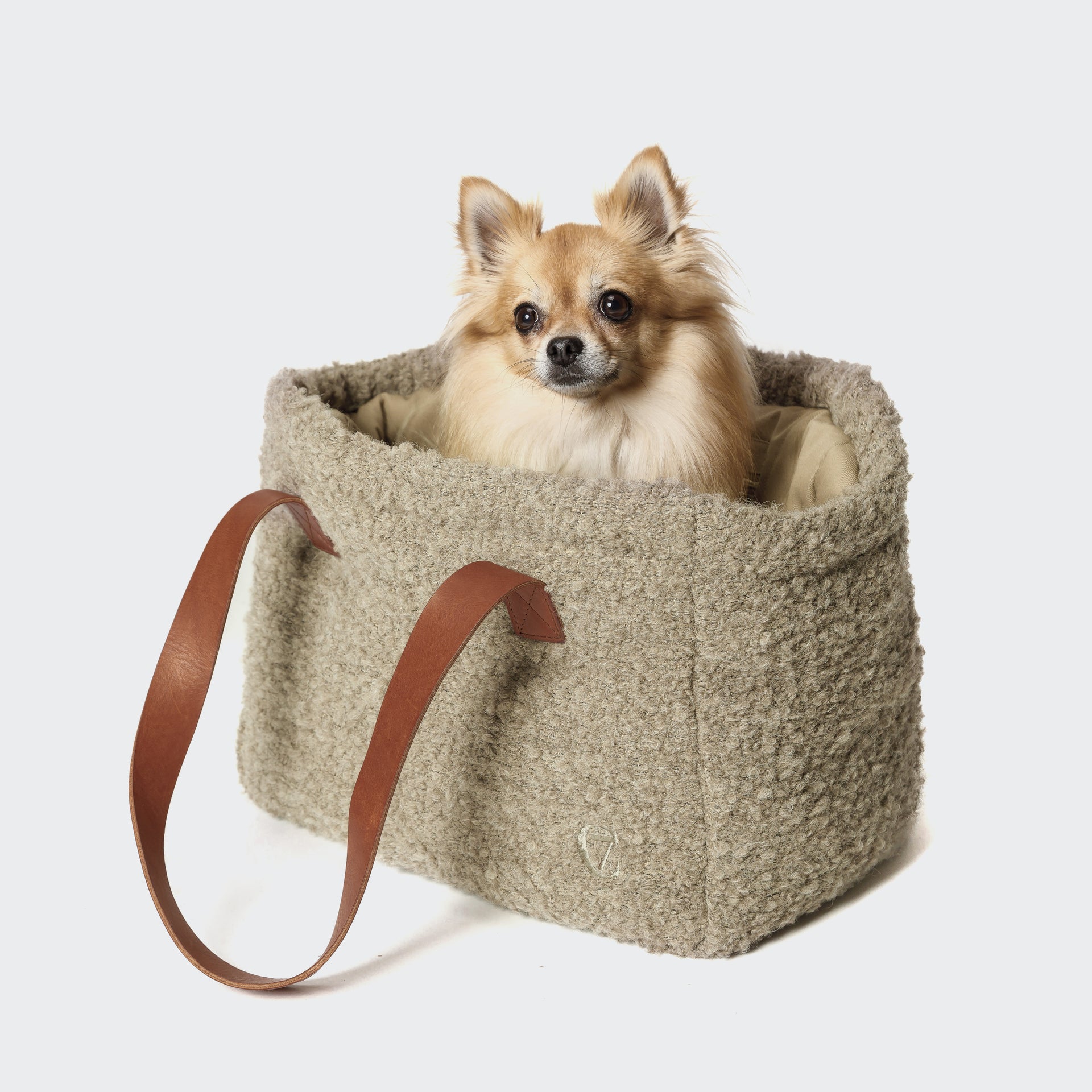cloud7-hundetasche-verona-wool-beige-dog-carrier-aus-wolle image 1