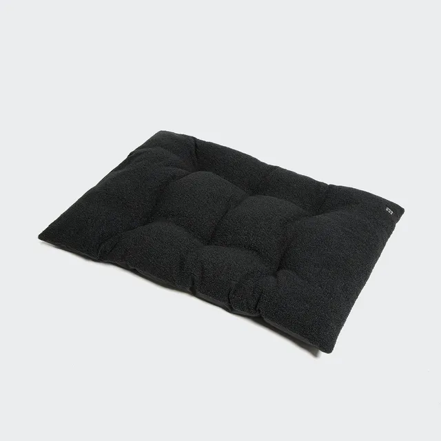 cloud7-resc7ue-plush-black-hundekissen image 1
