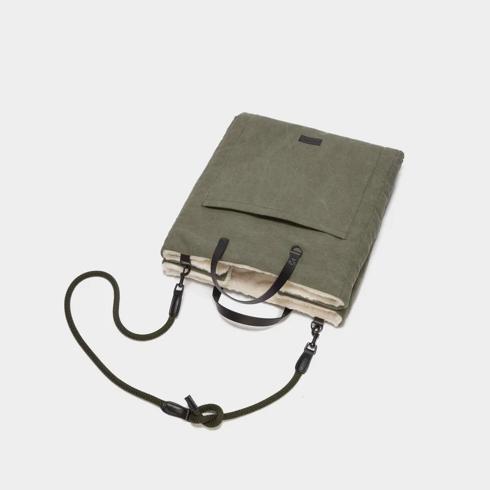 cloud7-hundereisebett-travel-bed-canvas-olive-faltbare-reisematte-mit-tragegurt image 1