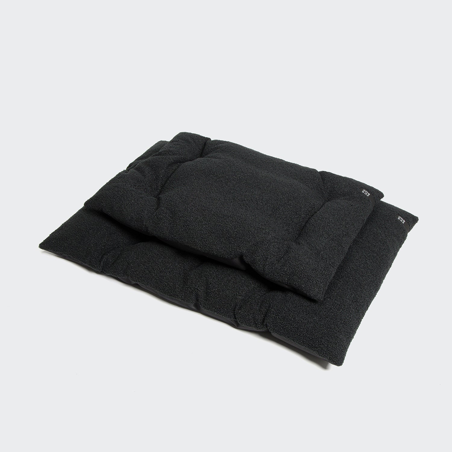cloud7-resc7ue-plush-black-hundekissen image 2