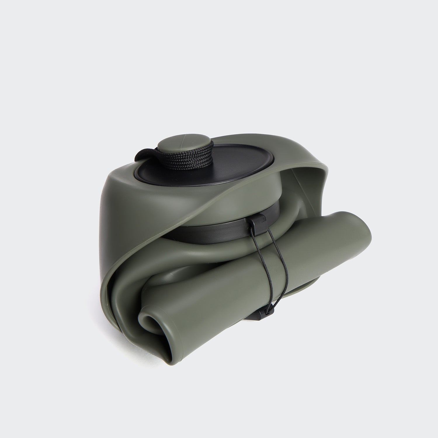 cloud7-hundetrinkflasche-aktiv-dark-olive-faltbar-aus-silikon image 2