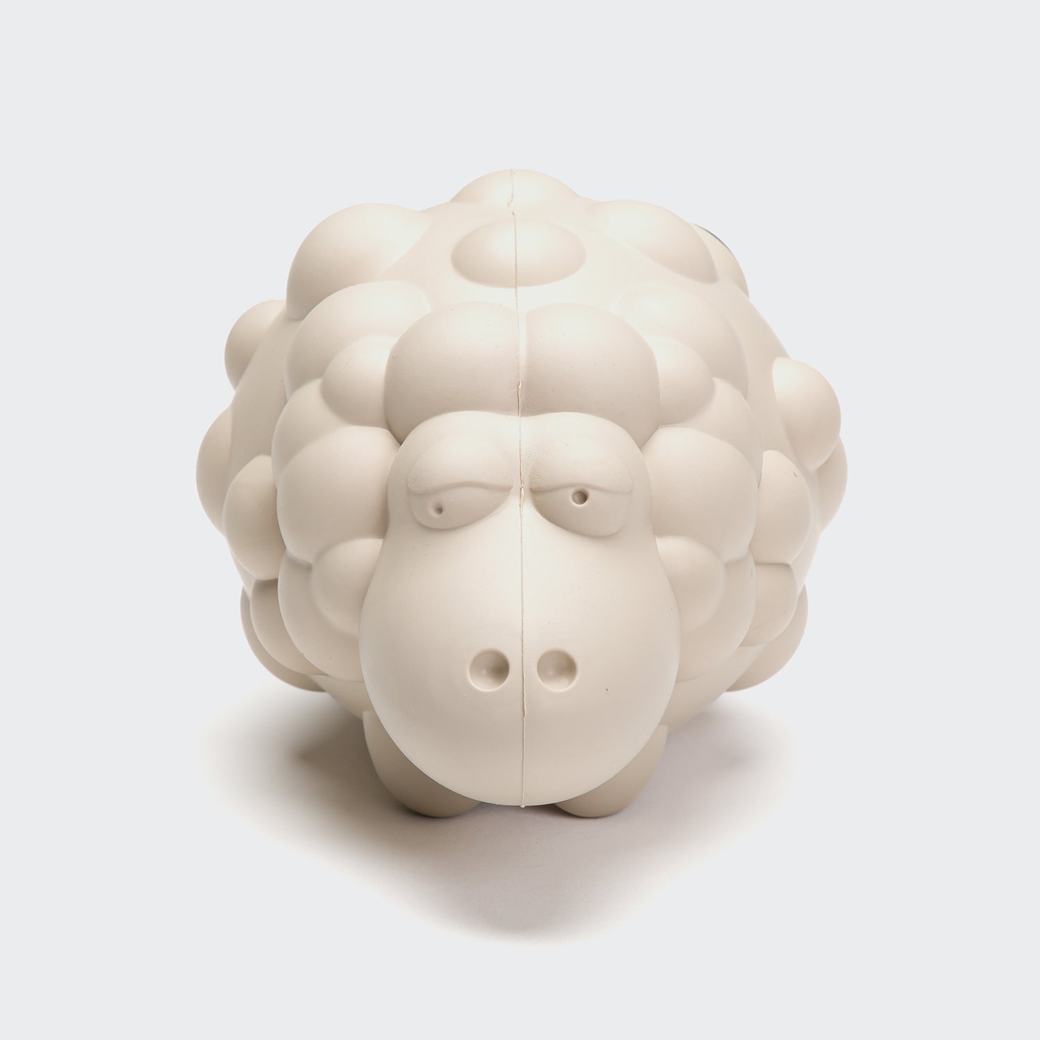 cloud7-kau-apportierspielzeug-schaf-meryl-off-white-naturkautschuk image 2